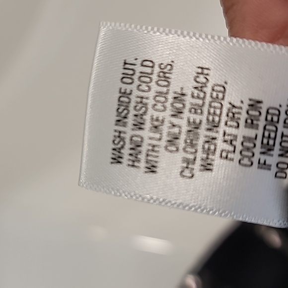 Dana Buchman Flowy Formal Blouse - Picture 10 of 10